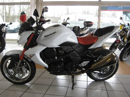 KAWASAKI 145_2.jpg